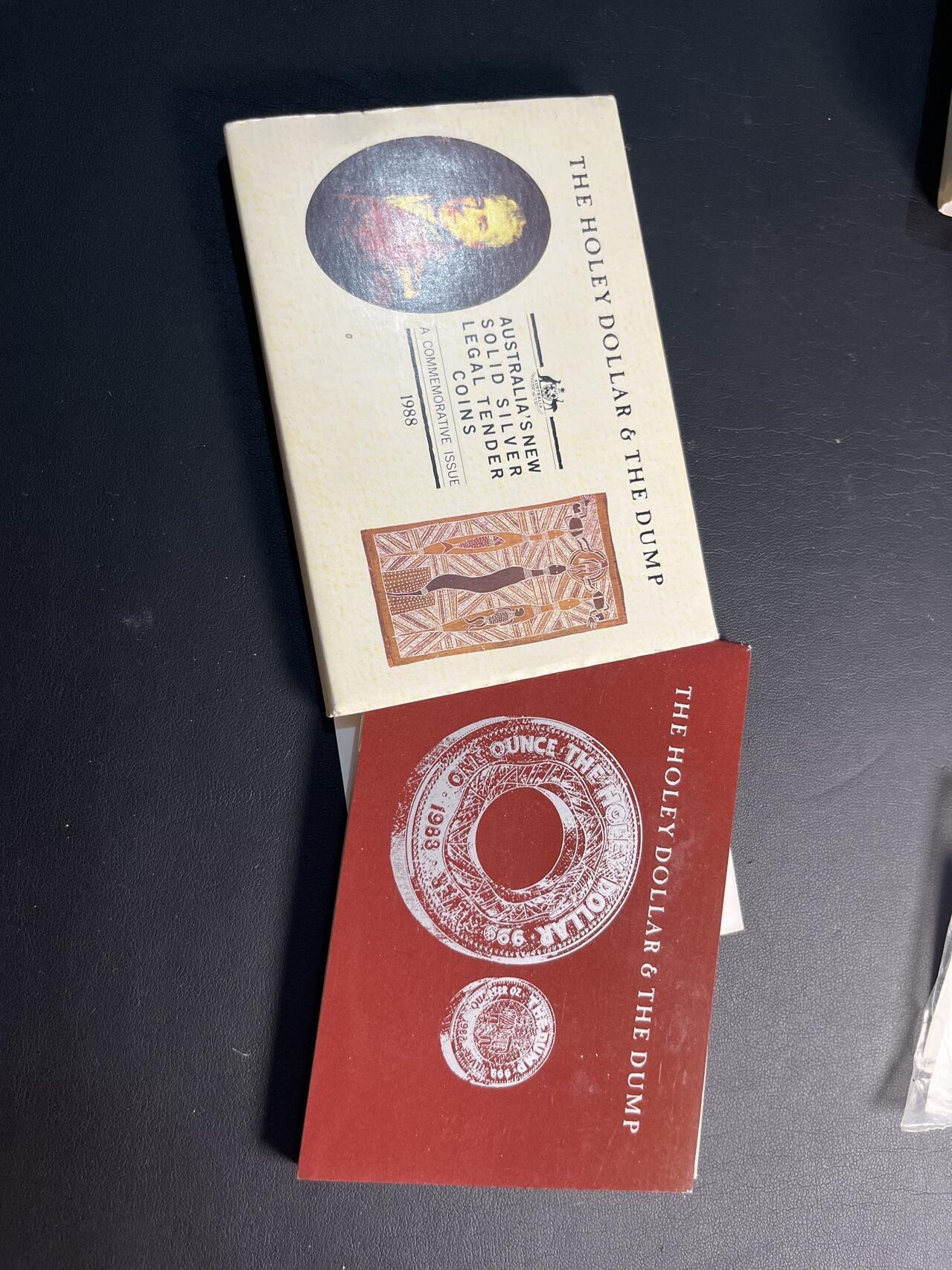 ❤️【币观天下】❤️ 第317期钱币拍卖- 2025.7.18周五晚上6点半场-长期征集拍品 原厂包装999银1.25盎司澳大利亚1988年第1套子母精制银币（母币31.935克直径38.2毫米，子币7.984克直径16.7毫米）