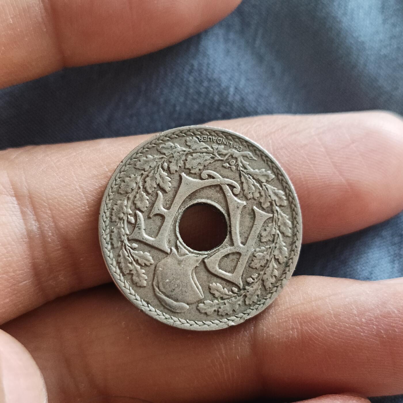 泡泡币外币第五十九场可代拍15038385335微信 法国31年25分