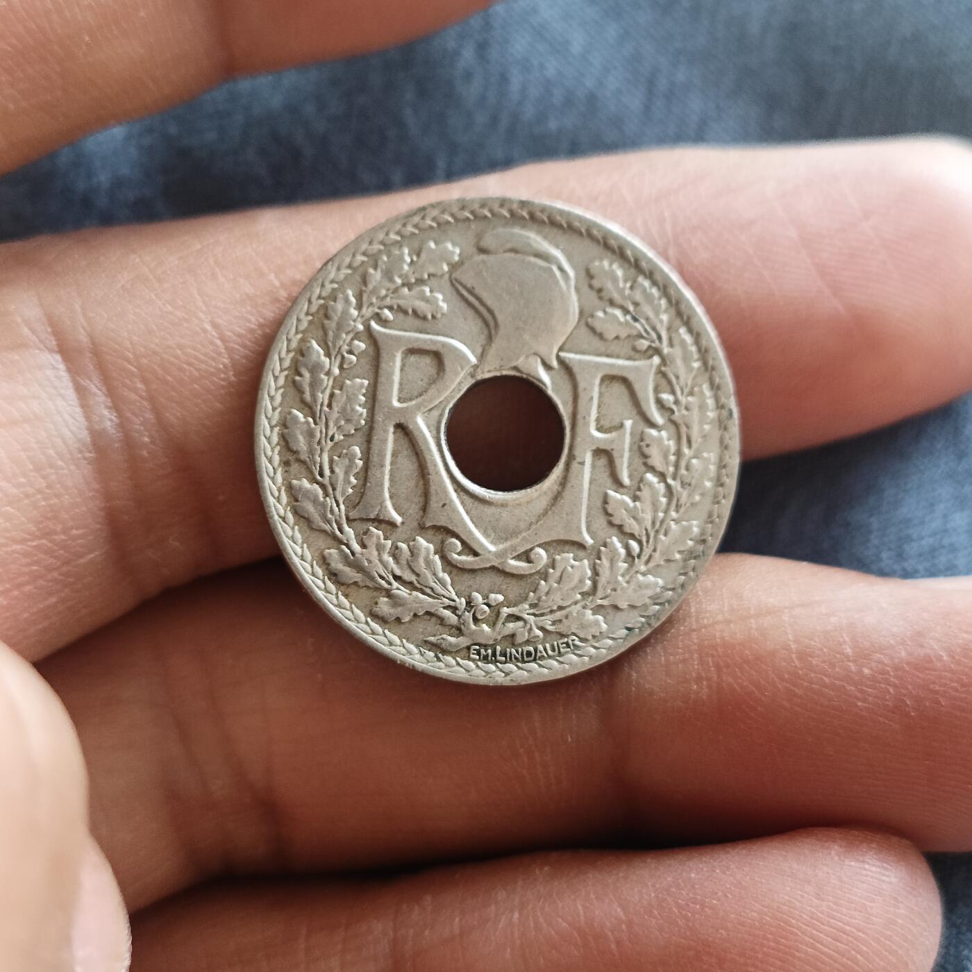 泡泡币外币第五十九场可代拍15038385335微信 法国25年25分