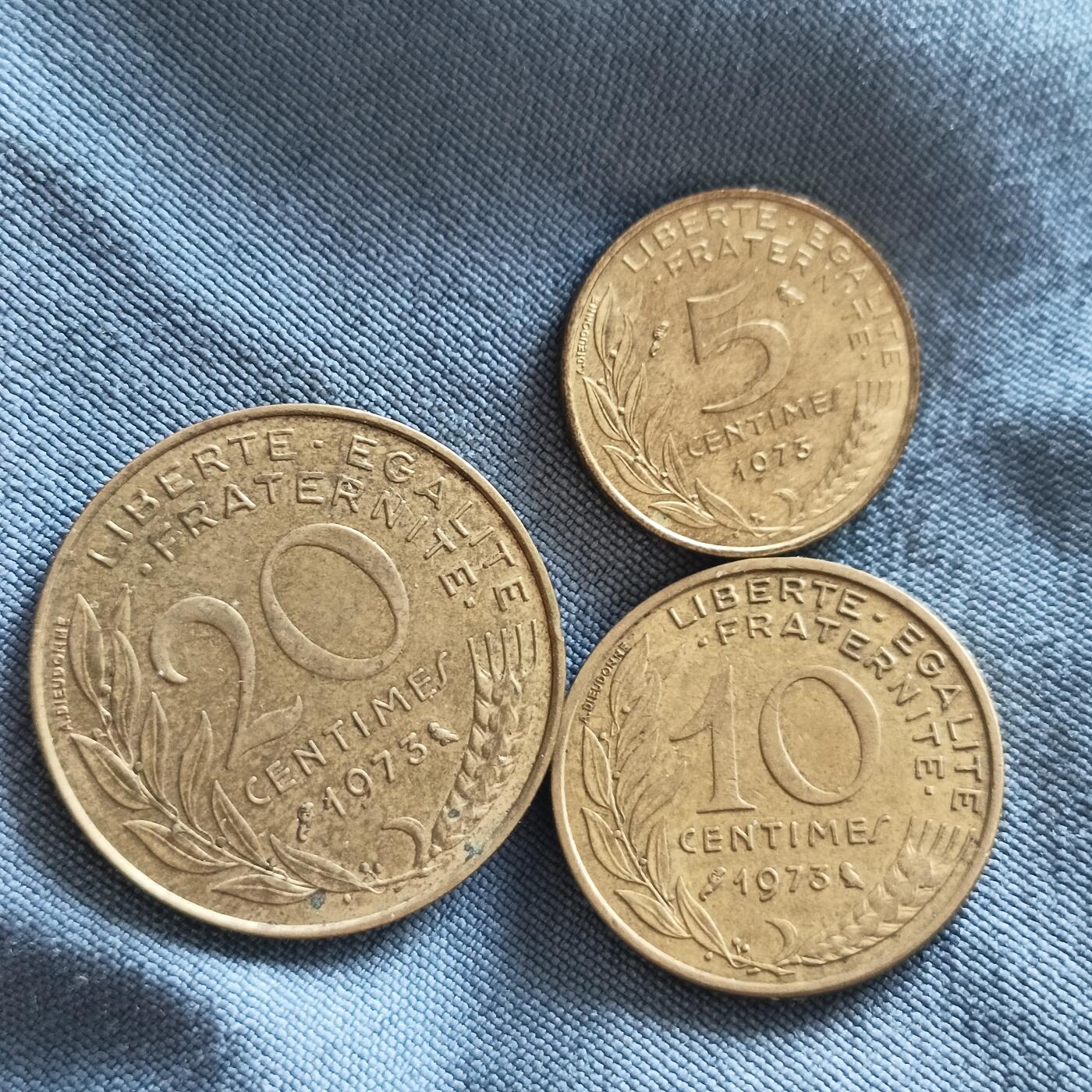 泡泡币外币第五十九场可代拍15038385335微信 法国73年清年份
