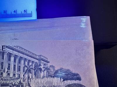 《外钞收藏家》第五百四十七期（本期稀少裸币、刀币、精品评级）（本平台长期征集拍品、欢迎藏友们联系合作） 新加坡鸟版1元 标准10连号（71-80）全新 有轻微潮斑