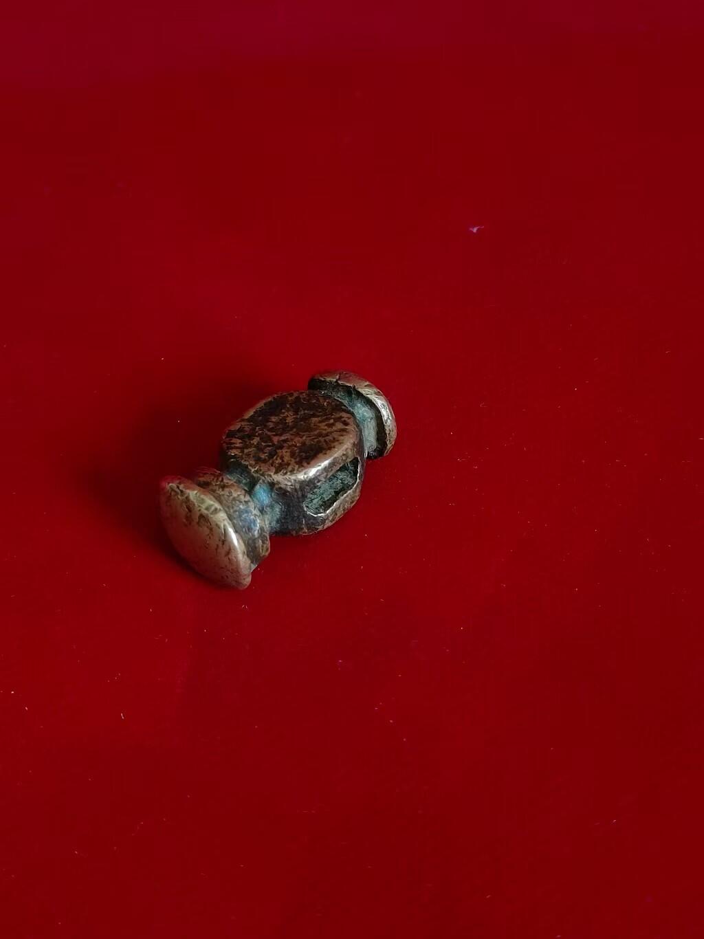 清代银匠打金银首饰的铜锤，尺寸3.3/1.7/1.6厘米，造型好可做挂件，特别稀少，保老保真。
