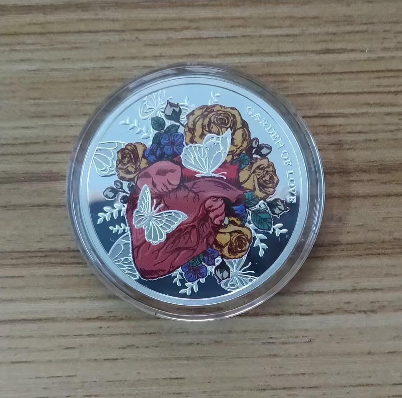 ❤️【币观天下】❤️ 第317期钱币拍卖- 2025.7.18周五晚上6点半场-长期征集拍品 【七夕情人节礼物，精美绝伦】喀麦隆2023，“爱的花园”，激光镭射磨砂,鲜艳数码彩色,microprinting缩微美化防伪技术,彩色精制银币. 盒证全. 超精美漂亮. 国外售价112欧元