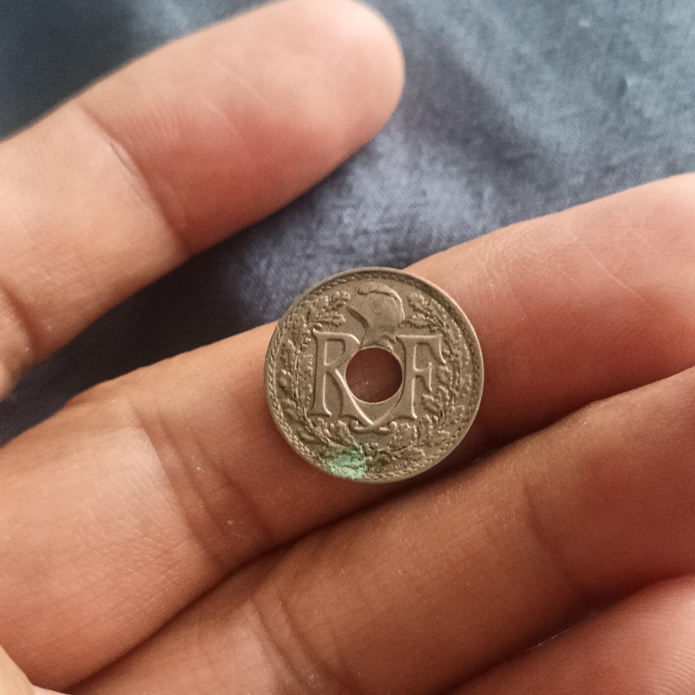 泡泡币外币第六十场可代拍15038385335微信 法国38年5分