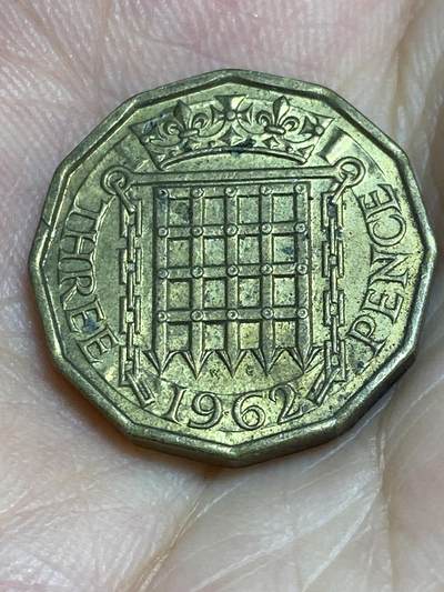 2025年第六十七场(总第九十三场）外国好品散币(免佣金) - 英国🇬🇧1962年3便士(伊丽莎白二世青年带冠)