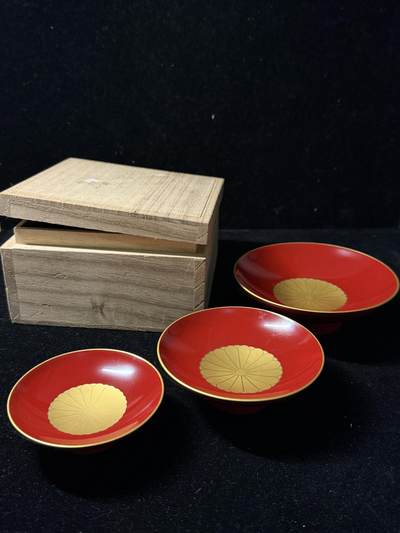 戎马世界章牌大赏第100期 - 日本议会开设百年纪念漆碗一组
