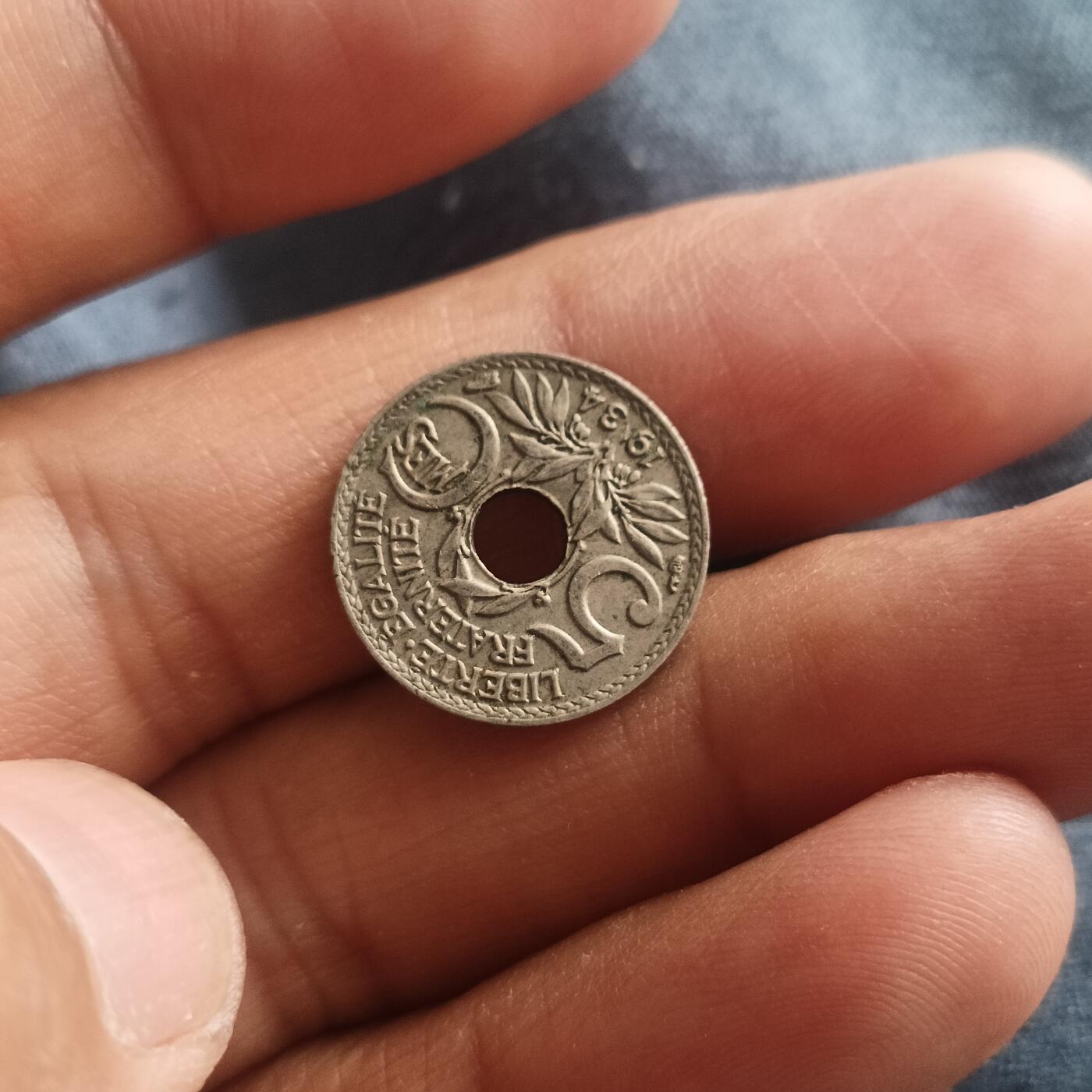 泡泡币外币第六十场可代拍15038385335微信