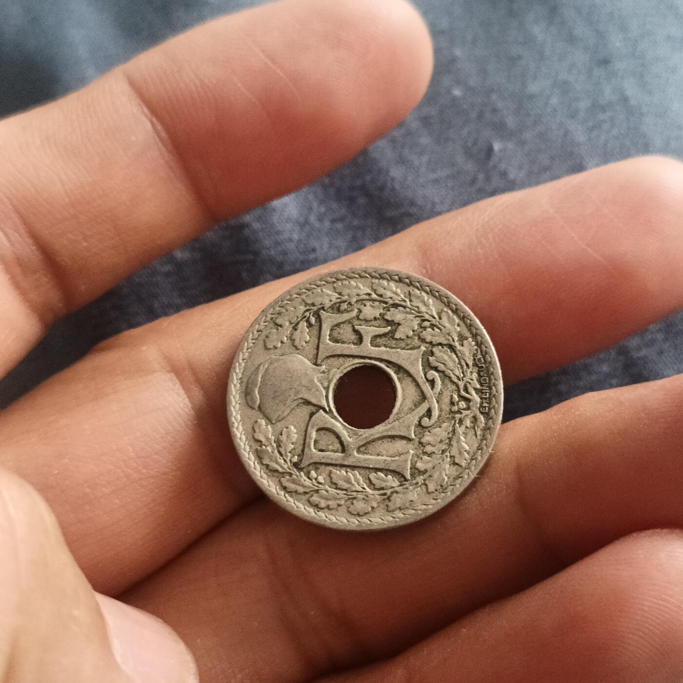 泡泡币外币第六十场可代拍15038385335微信 法国24年25分