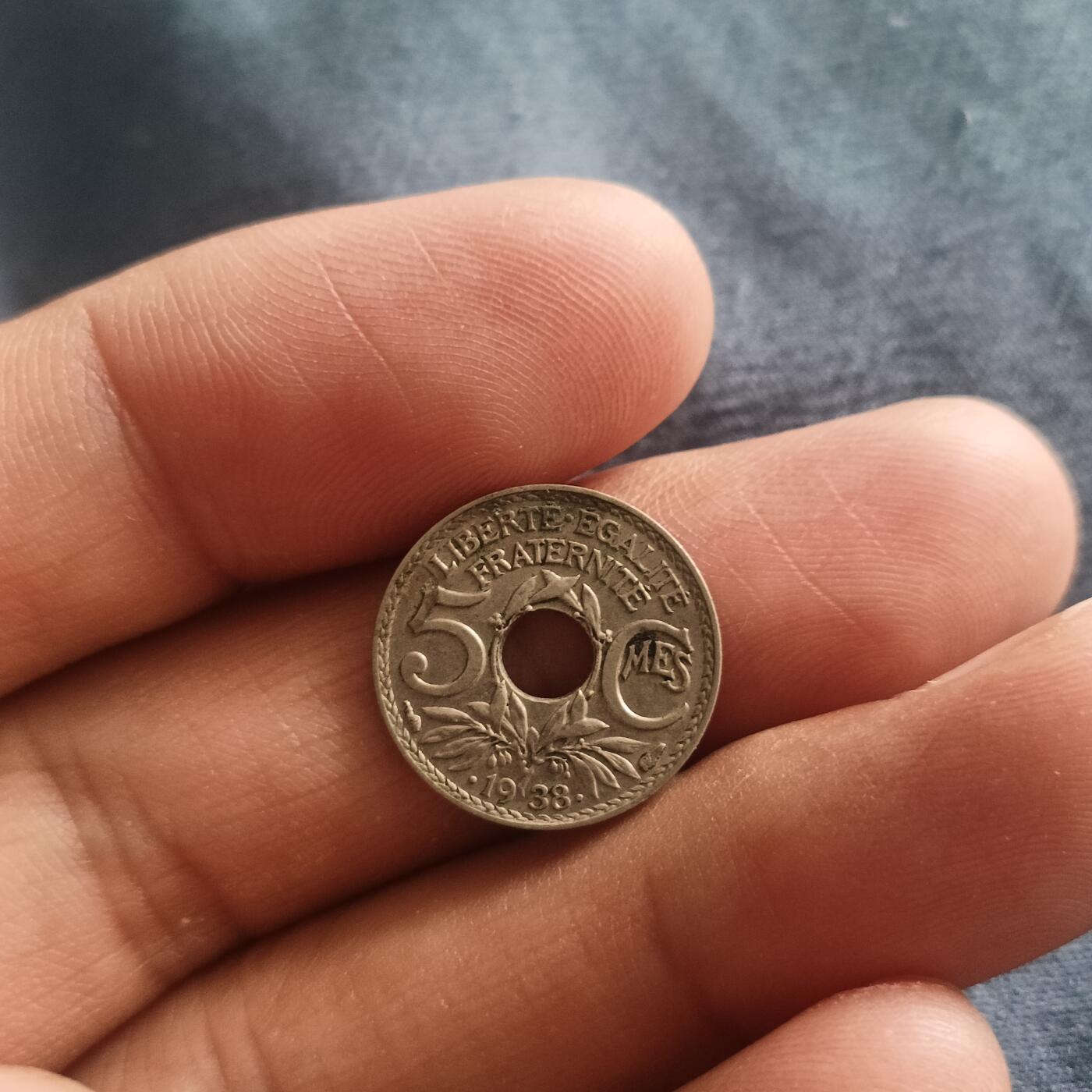 泡泡币外币第六十场可代拍15038385335微信 法国38年5分