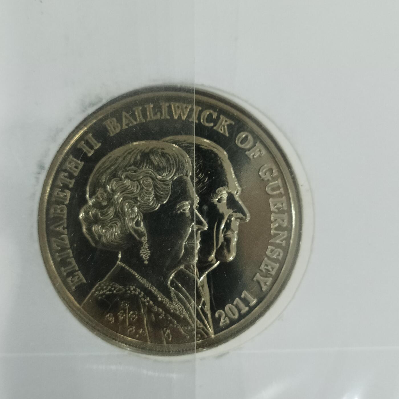 泡泡币外币第六十场可代拍15038385335微信 少见英国镀金五磅纪念原封精致
