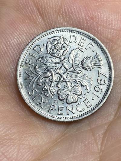 2025年第六十七场(总第九十三场）外国好品散币(免佣金) - 原光好品–英国🇬🇧1967年6便士(伊丽莎白二世青年桂冠，普制币关门年)