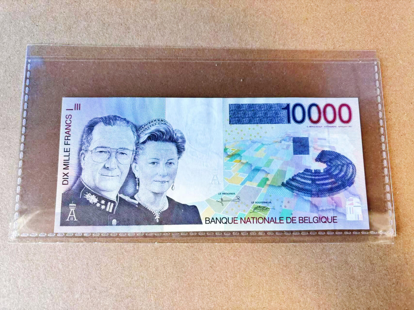 【Blue Auction】世界纸币精拍第696期【精】——18级TOP拍卖/信誉/品质/专业/高效💫  【无47】比利时 1997年10000法郎 全新UNC