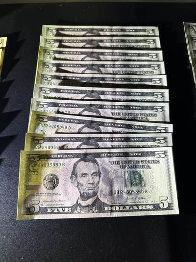 《外钞收藏家》第五百四十七期（本期稀少裸币、刀币、精品评级）（本平台长期征集拍品、欢迎藏友们联系合作） 2021年美国彩版5美元 标准10连号 全新UNC （41-50）