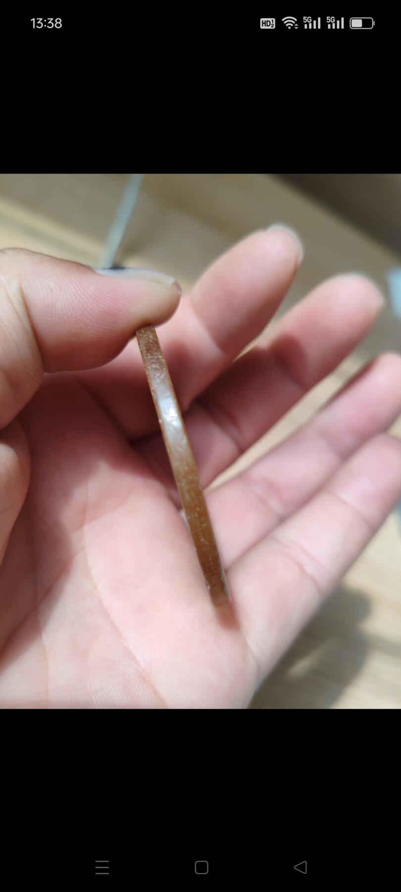 老古玉雕刻玉圈环一个，品相如图