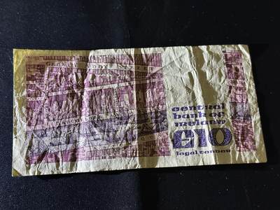 《外钞收藏家》第五百四十七期（本期稀少裸币、刀币、精品评级）（本平台长期征集拍品、欢迎藏友们联系合作） 1980年爱尔兰10镑 非全新 品相如图