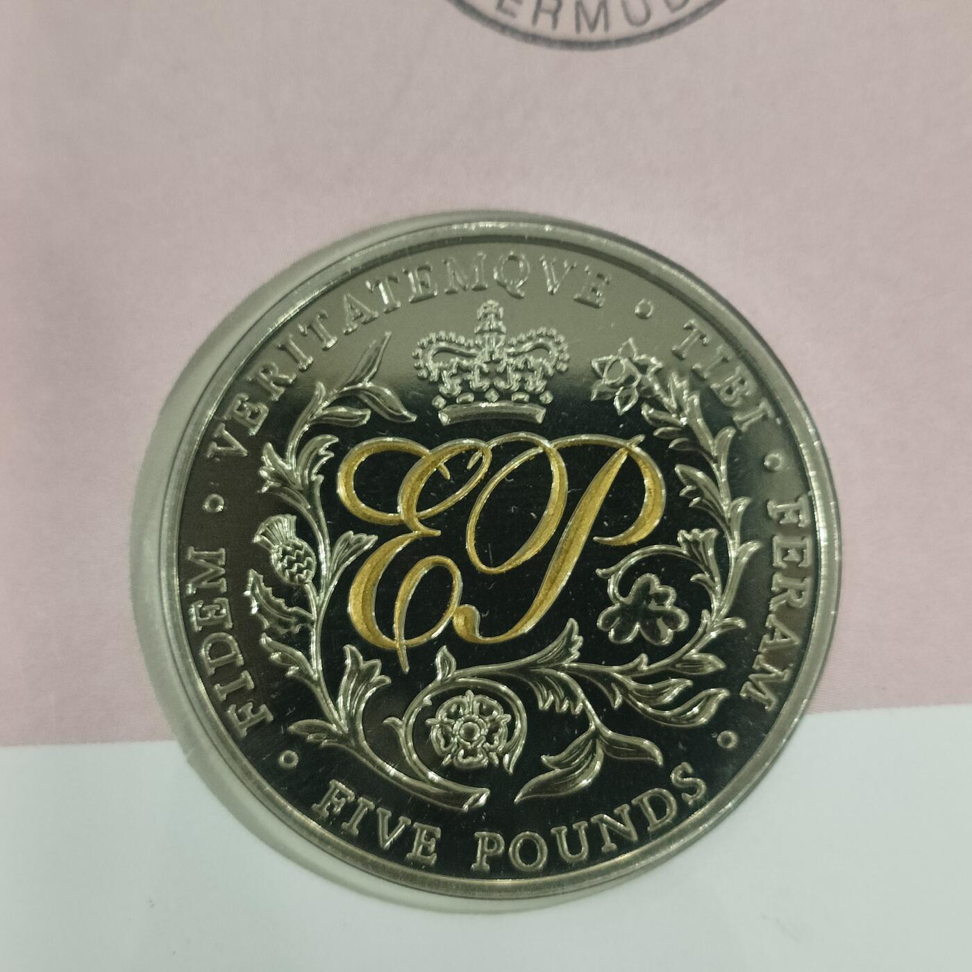 泡泡币外币第六十场可代拍15038385335微信 少见英国镀金五磅纪念原封精致