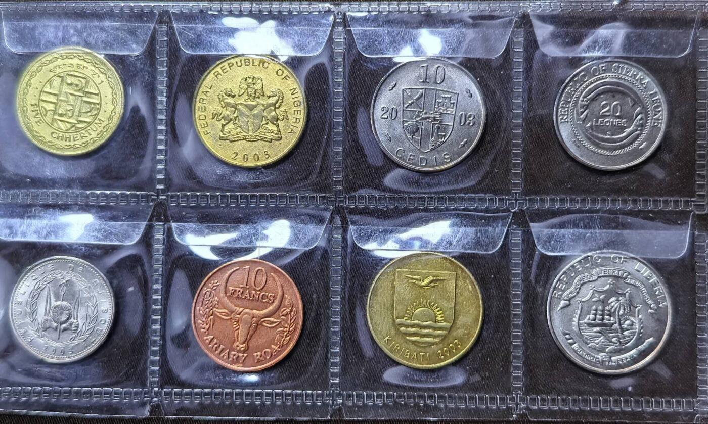 北京马甸外国币专卖第142期，外国币专场，陆续上拍，欢迎关注 猩猩纪念章12枚