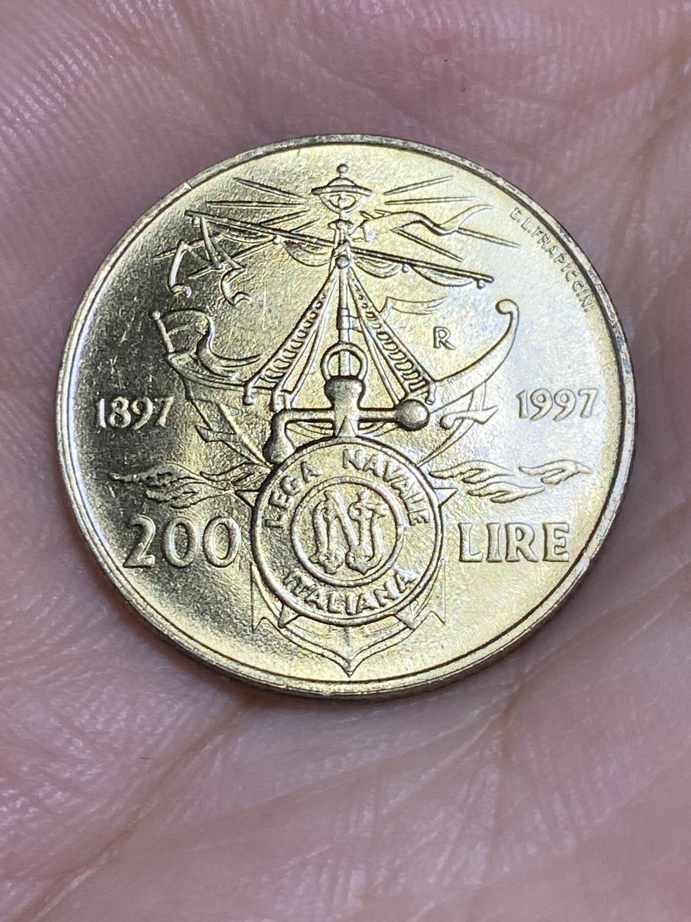 2025年第六十七场(总第九十三场）外国好品散币(免佣金) 少见好品–意大利🇮🇹1997年200里拉(意大利海军联盟百年纪念币)