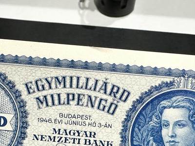 《外钞收藏家》第五百四十七期（本期稀少裸币、刀币、精品评级）（本平台长期征集拍品、欢迎藏友们联系合作） 1946年匈牙利10亿潘戈 UNC-