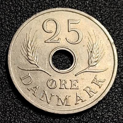 泉币菌-第53场-精品场 - 丹麦1972年25欧尔中孔镍币 玛格丽特二世花押 