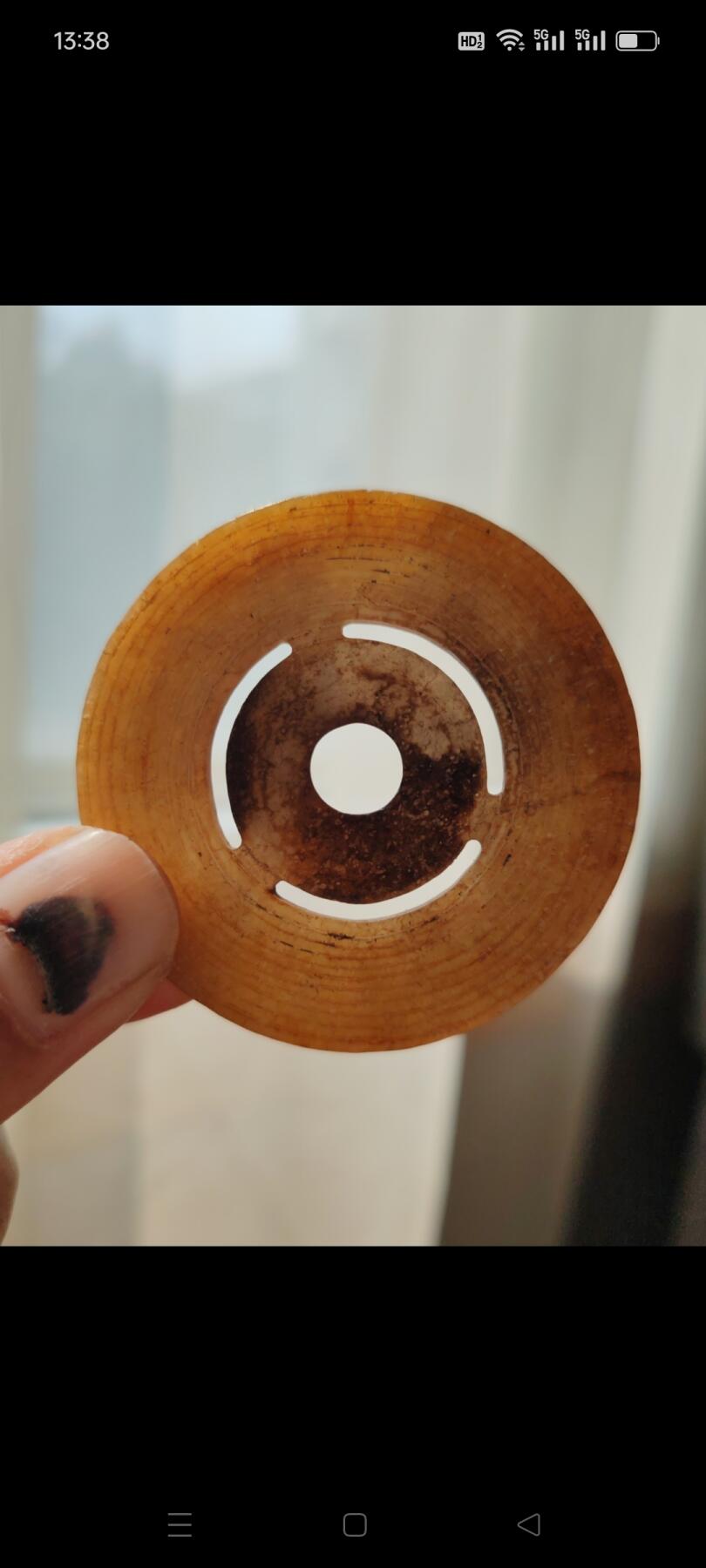 老古玉雕刻玉圈环一个，品相如图