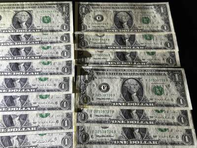 《外钞收藏家》第五百四十七期（本期稀少裸币、刀币、精品评级）（本平台长期征集拍品、欢迎藏友们联系合作） 1995年美国1美元 24张一起  有几张UNC- 其他基本全新