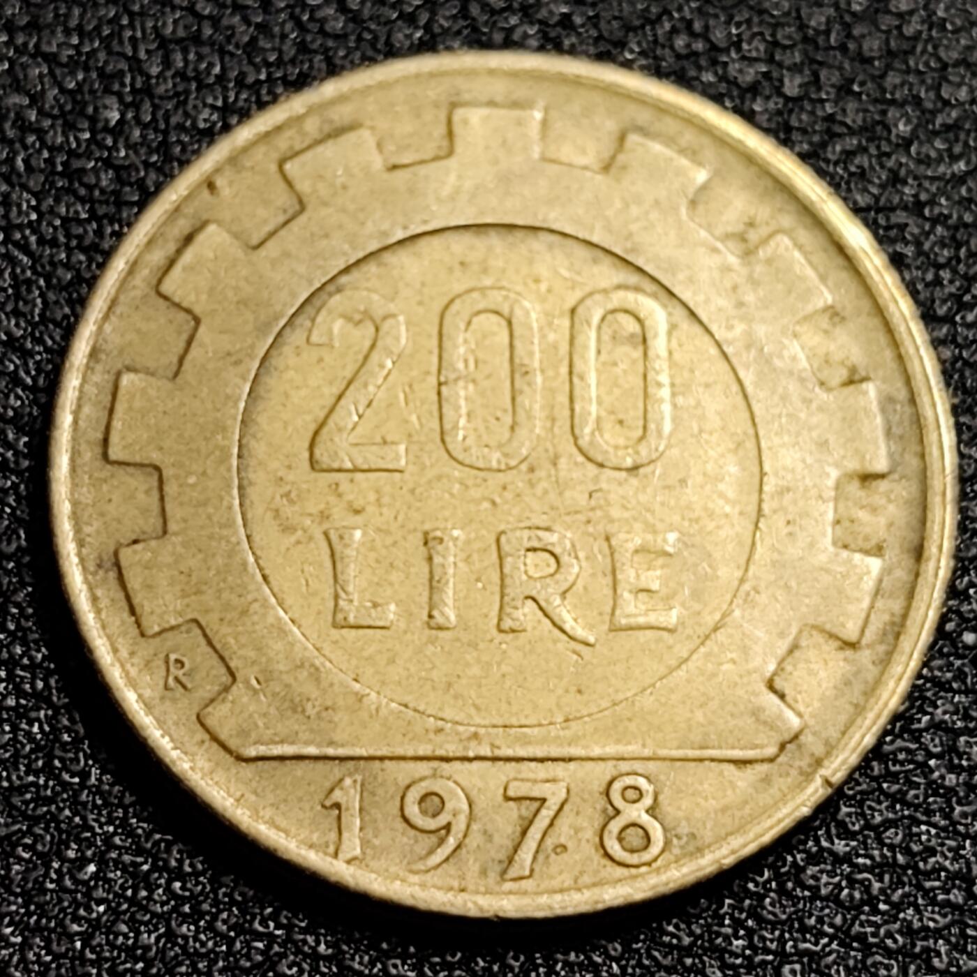泉币菌-第53场-精品场 意大利1978年200里拉 丰收女神 齿轮 铝青铜币 外国硬币 24mm 