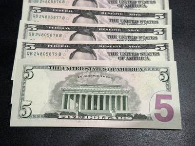 《外钞收藏家》第五百四十七期（本期稀少裸币、刀币、精品评级）（本平台长期征集拍品、欢迎藏友们联系合作） 2021年美国彩版5美元 标准10连号 全新UNC（71-80）