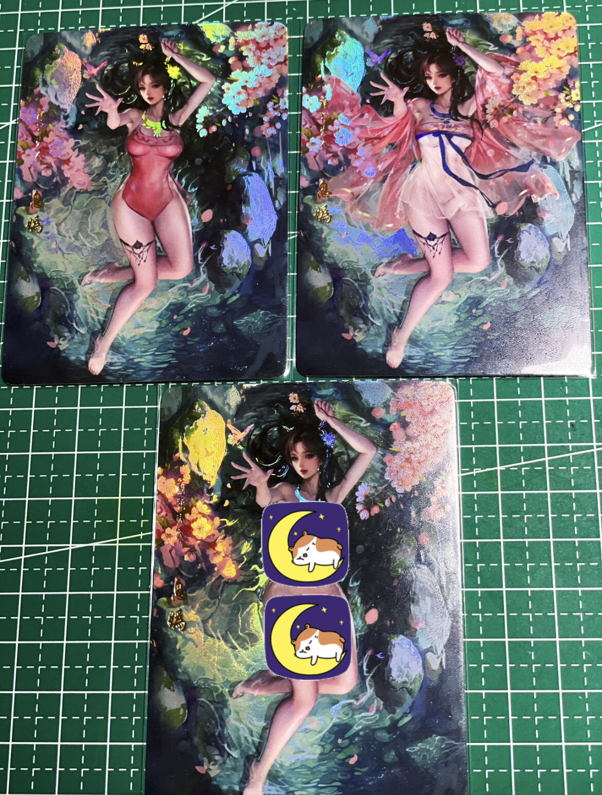 显眼宝23期 都是自己玩的卡 卡颜月色卡牌  原创风雅颂系列人物艺术卡，息嫣共3张   折光彩闪   大卡尺寸  63*88