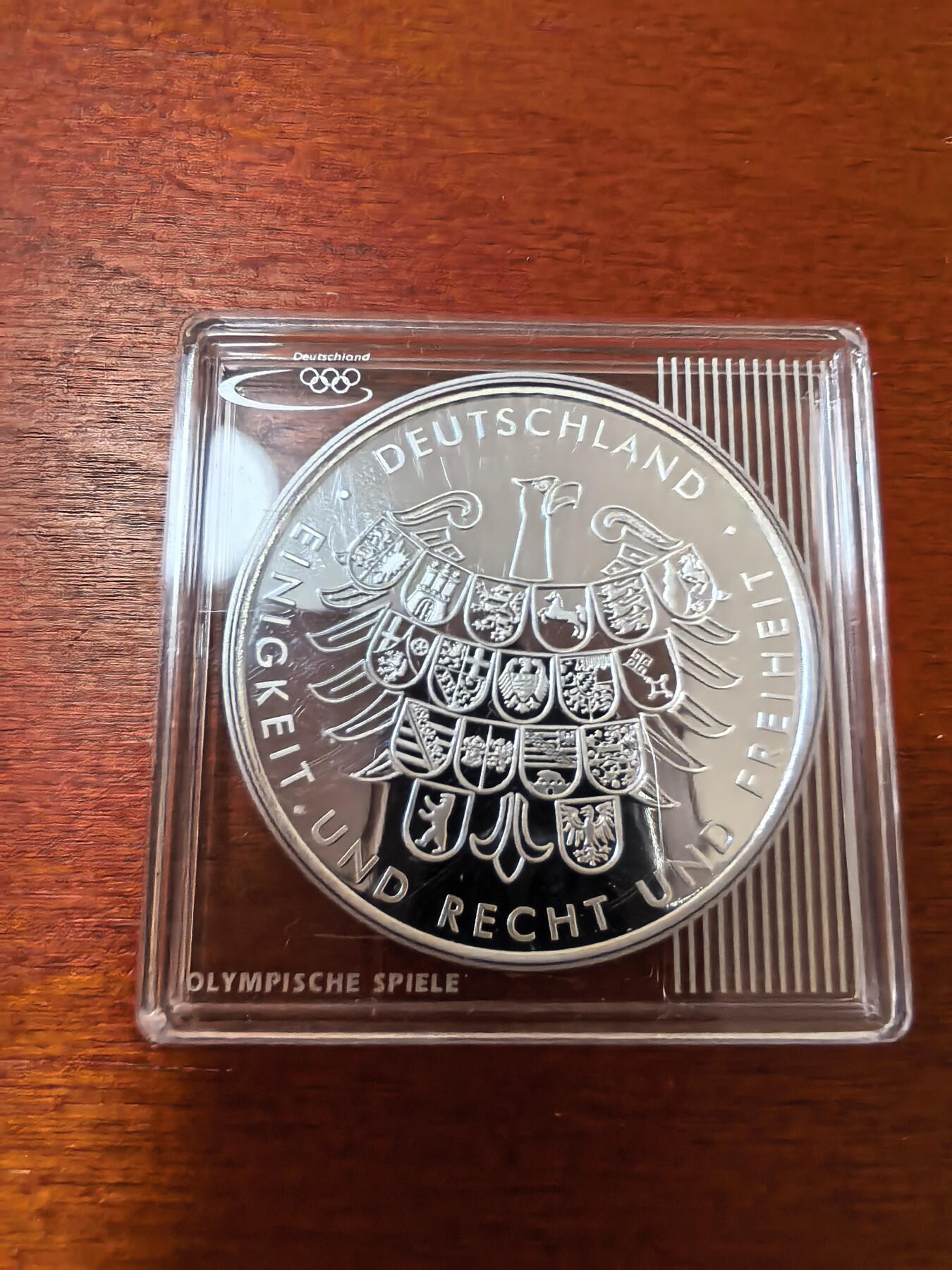 长老汇蛇年精选第二十三场拍卖 2008德国北京奥运银章，22.85克925银，40MM