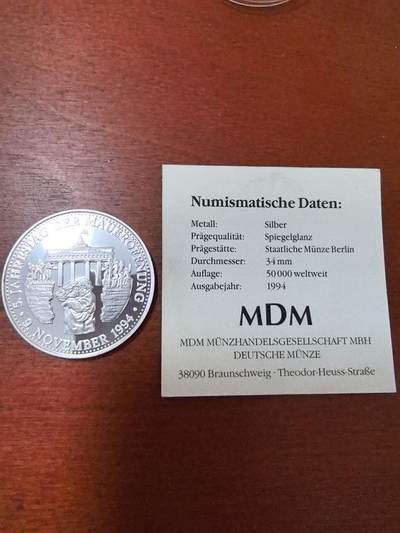 长老汇蛇年精选第二十三场拍卖 1994德国两德统一5周年银章，15克925银，34MM，MDM证书