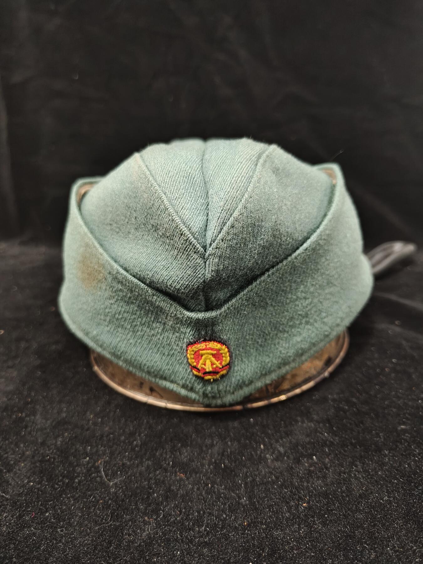 0元起拍勋章 第278期 咸鱼国勋章拍卖专场 7月20日（周日）下午6：00开始 早期马裤呢东德警务人员船帽 57CM