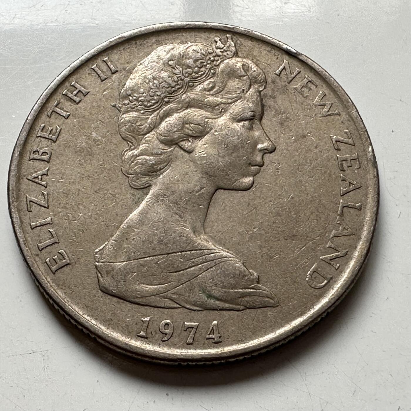 🌹外币初藏🌹🐯2025年第77场  每周二四六晚8️⃣点 接代拍 新西兰1974年50分