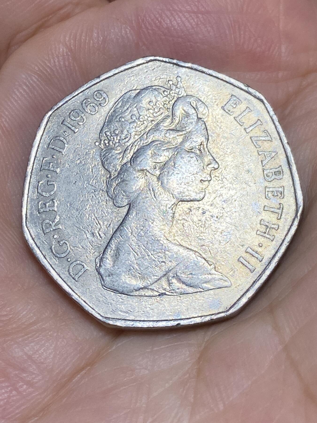 2025年第六十七场(总第九十三场）外国好品散币(免佣金) 英国🇬🇧1969年50新便士(伊丽莎白二世中年花冠，十进制版)