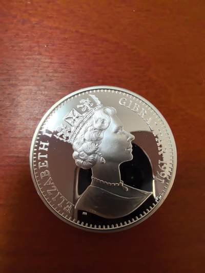 长老汇蛇年精选第二十三场拍卖 1991直布罗陀25镑/35埃居双币值精制银币，盒证全，1万枚