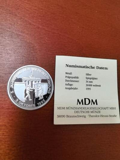 长老汇蛇年精选第二十三场拍卖 1995德国柏林墙倒塌6周年银章，15克925银，34MM，MDM证书