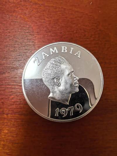 长老汇蛇年精选第二十三场拍卖 1979赞比亚猎鹰10卡瓦查精制银币，3250枚，35克925银