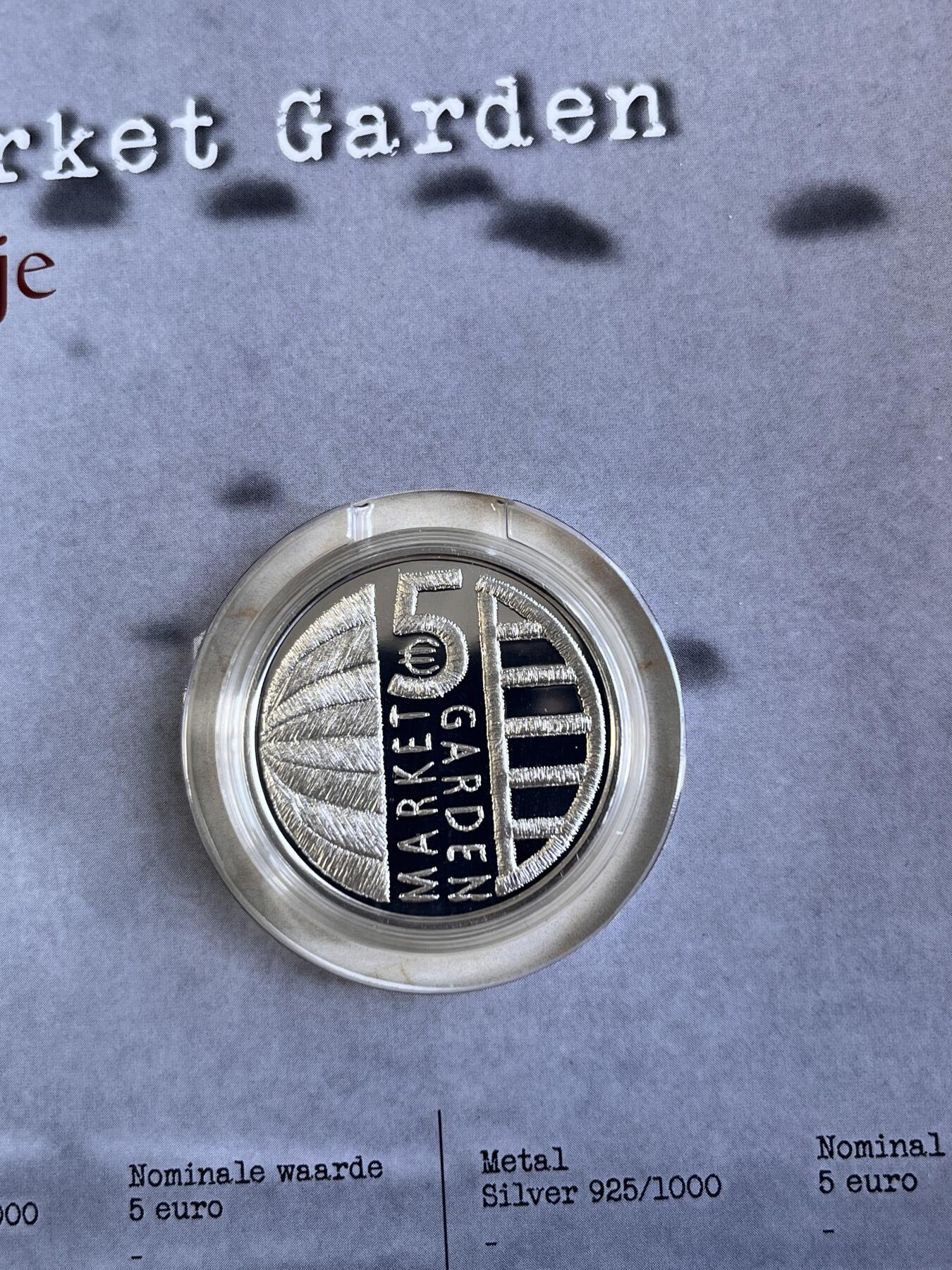 第166期拍卖【长期征集拍品】 卡装荷兰2019年二战市场花园空降行动精制银币，925银，15.5克，发行4500枚