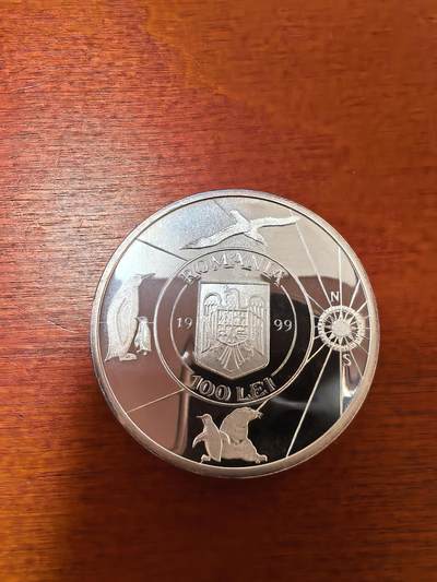 长老汇蛇年精选第二十三场拍卖 1999罗马尼亚国际极地年100列精制银币，27克925银，少见