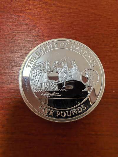 长老汇蛇年精选第二十三场拍卖 2008直布罗陀黑斯廷斯战役5镑精制银币，28.28克925银，2.5万枚