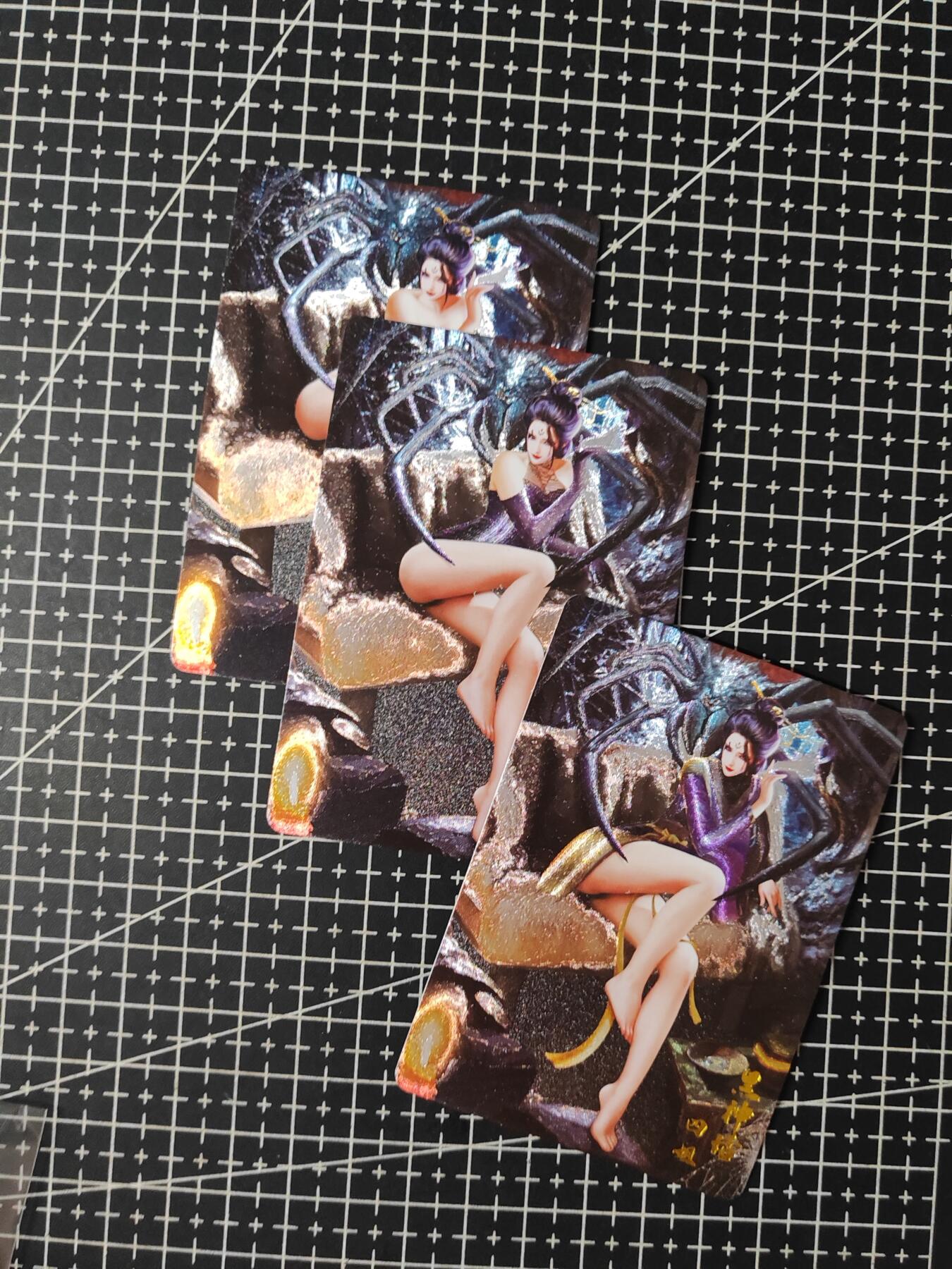 铃鹿第五期（提示一：自制卡难免瑕疵，可能存在撞角爆边等出厂瑕疵，介意慎拍；提示二：参拍请慎重，跑单押金不退的）） 黑神话四妹粗闪三渐变裸足版