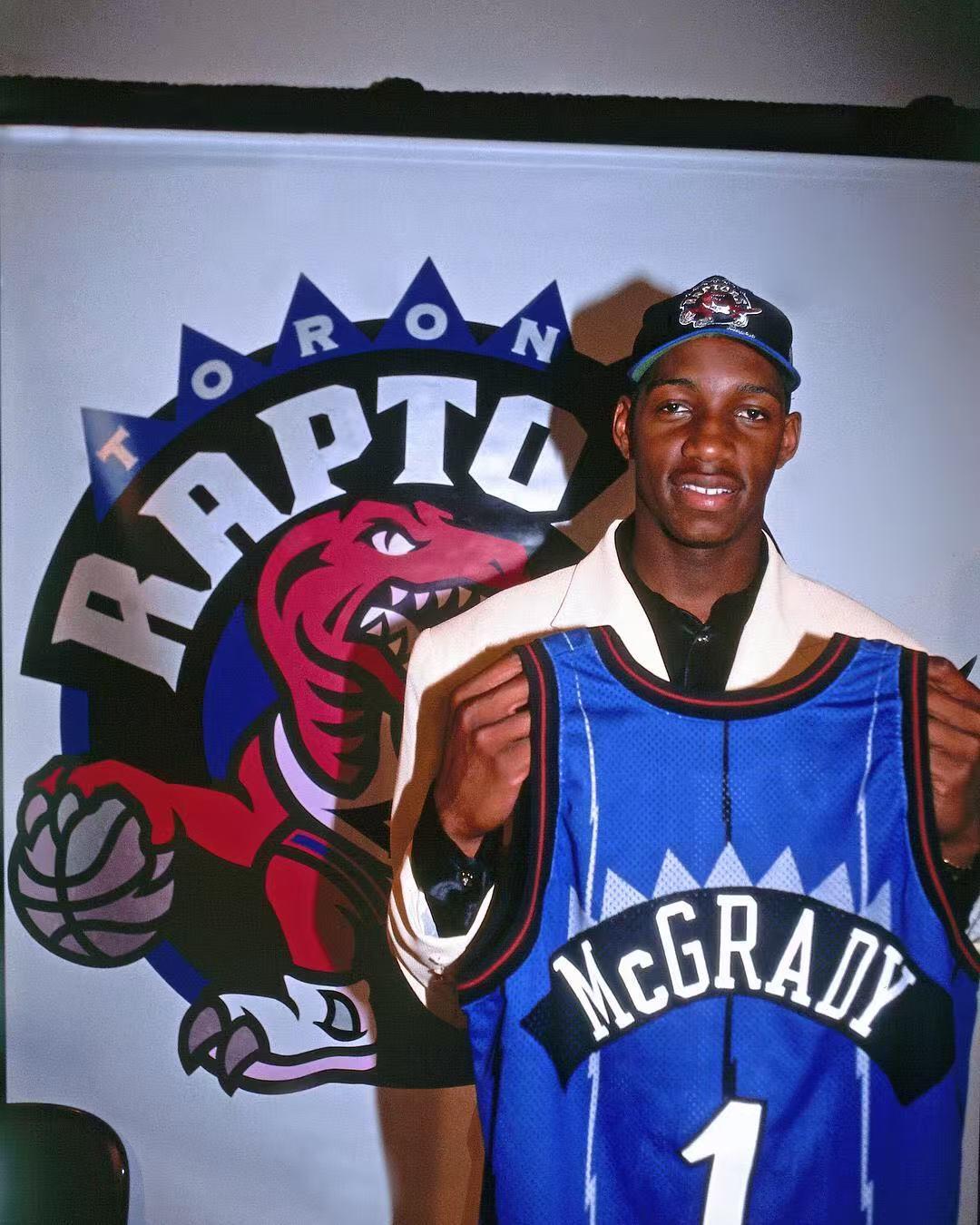 零元拍：特雷西-麦克格雷迪！T-Mac! 麦迪亲签王牌化身MoneyBall初入联盟多伦多猛龙经典版本（三个版本陆续上拍），加签2017年入选NBA篮球名人谈“HOF 17”