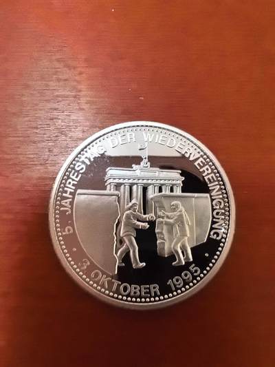 长老汇蛇年精选第二十三场拍卖 1995德国柏林墙倒塌6周年银章，15克925银，34MM，MDM证书