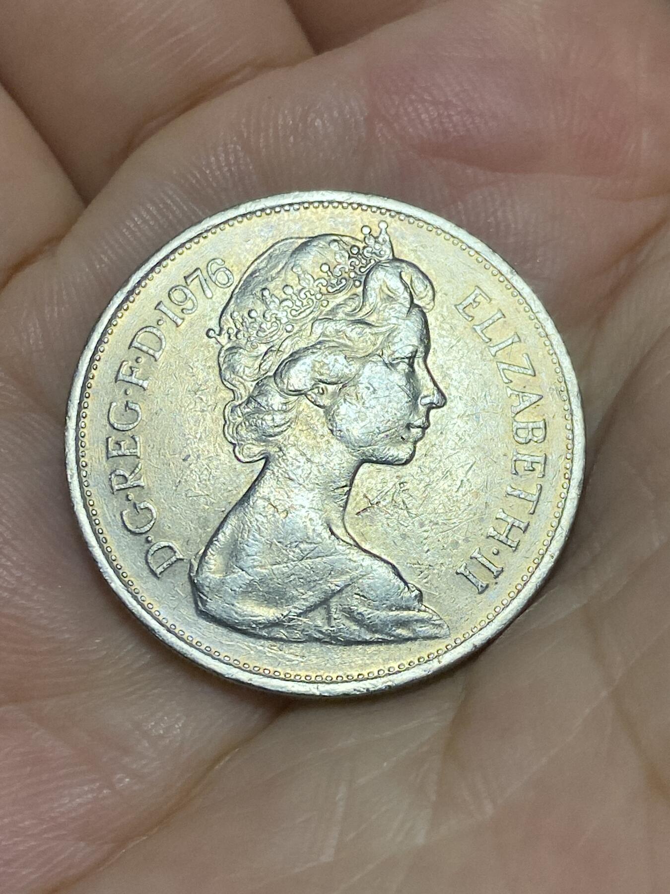 2025年第六十七场(总第九十三场）外国好品散币(免佣金) 英国🇬🇧1976年10新便士(伊丽莎白二世中年花冠，十进制冠狮大版)
