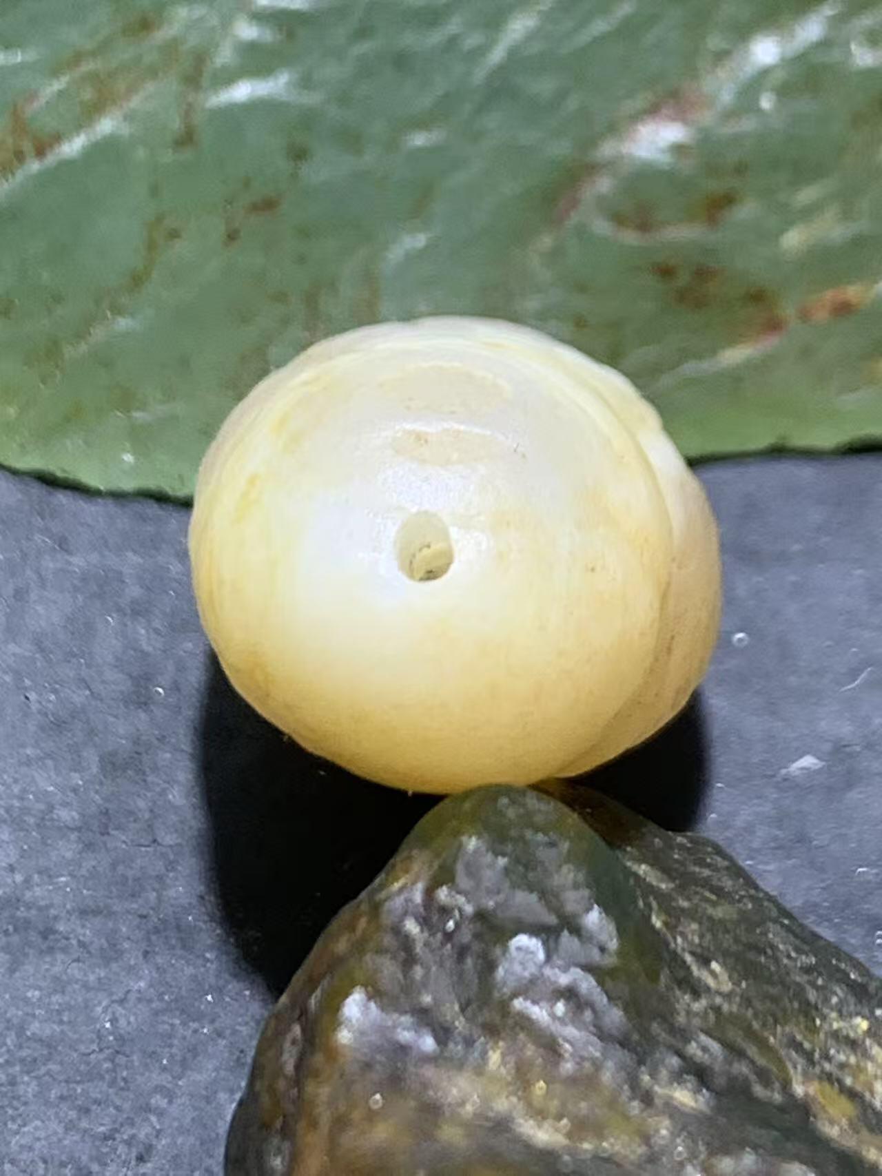精美高玉化双天眼阿拉善眼石玛瑙原石一颗，