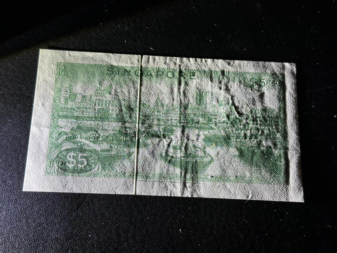 《外钞收藏家》第五百四十八期（本期以精品评级为主）（本平台长期征集拍品、欢迎藏友们联系合作） 英国C、D、E序列小面额 10张一起 流通品