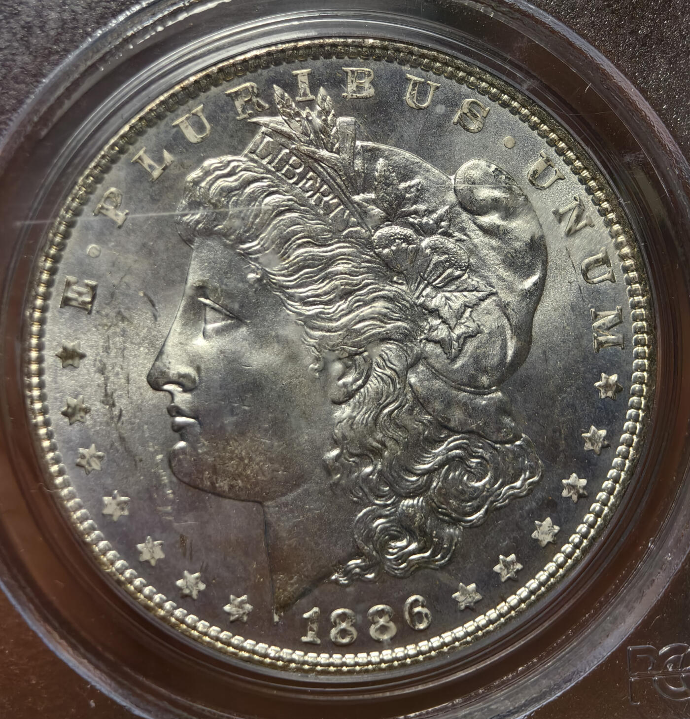 紫瑗钱币——第575期 美国 1886年  摩根 大头妹 1美元 银币 PCGS MS64 老盒 霜面银光，银霜细腻