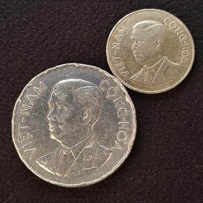 【全场包邮】纯粹捡漏拍443场 - 越南1960年吴廷琰50苏/1盾2枚一组
