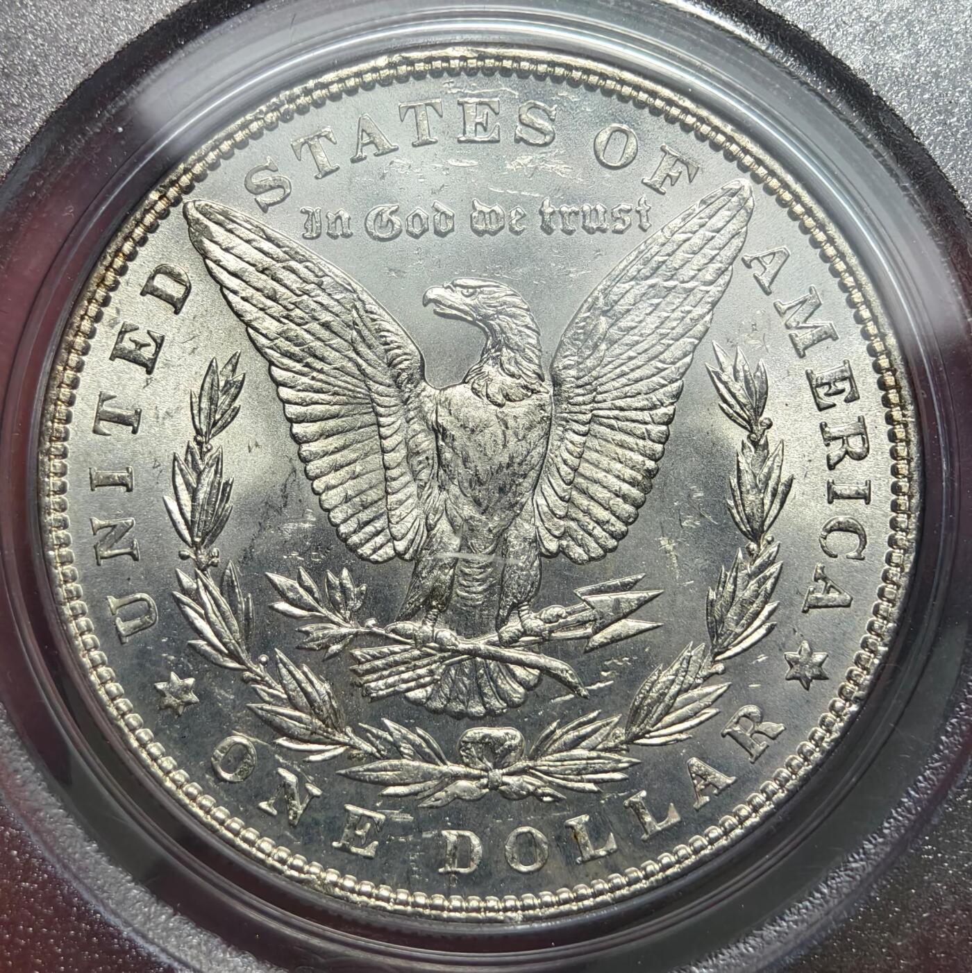 紫瑗钱币——第575期 美国 1886年  摩根 大头妹 1美元 银币 PCGS MS64 老盒 霜面银光，银霜细腻