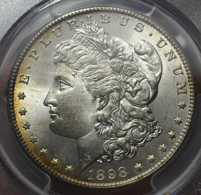 紫瑗钱币——第578期 - 美国 1898年 O版 摩根 大头妹 1美元 银币 PCGS MS64 老盒 底板细腻，带点环彩